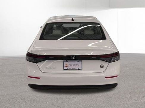 Used 2025 Honda Accord SE image 34