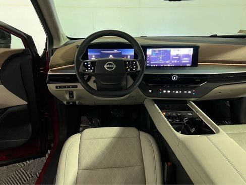 Used 2025 Nissan Murano Platinum w/ Cargo Package image 13