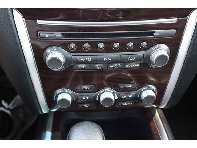 Used 2015 Nissan Pathfinder SL w/ Trailer Tow Package FWD image 18