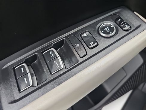 Certified 2024 Honda Accord EX image 29