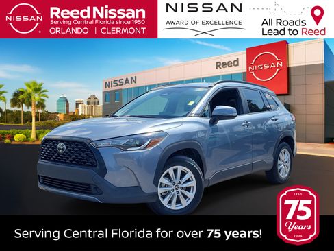 Used 2023 Toyota Corolla Cross LE FWD image 1