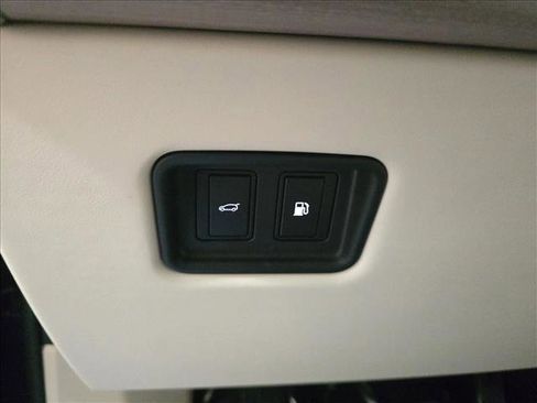 New 2026 Land Rover Range Rover SE image 27