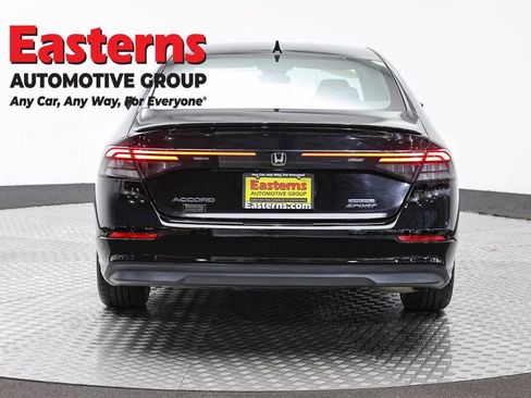 Used 2024 Honda Accord Sport image 6