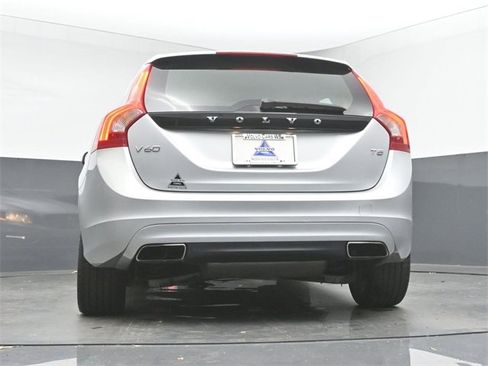 Used 2015 Volvo V60 T5 Premier image 37