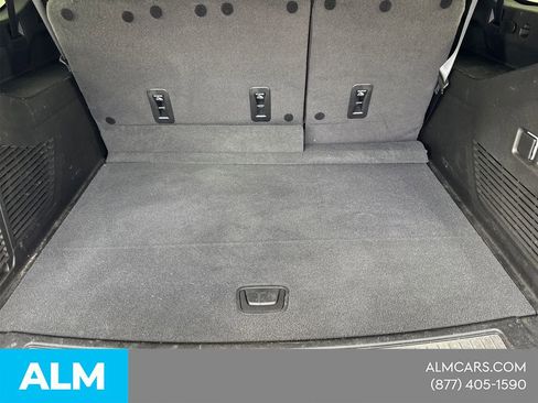 Used 2024 Chevrolet Suburban RST w/ Luxury Package image 22