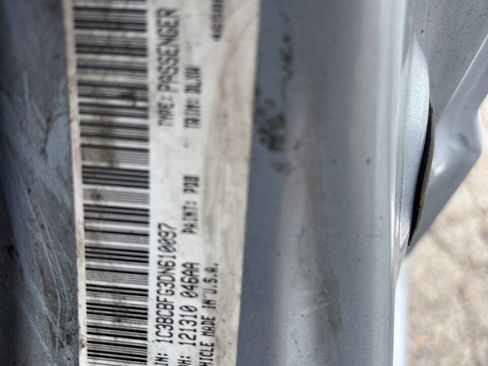 Used 2013 Chrysler 200 Limited image 6