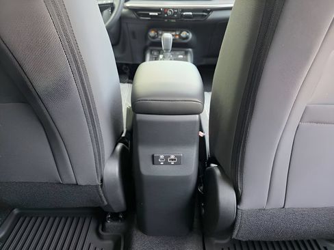 New 2026 Nissan Kicks SV w/ Charging Package FWD image 8