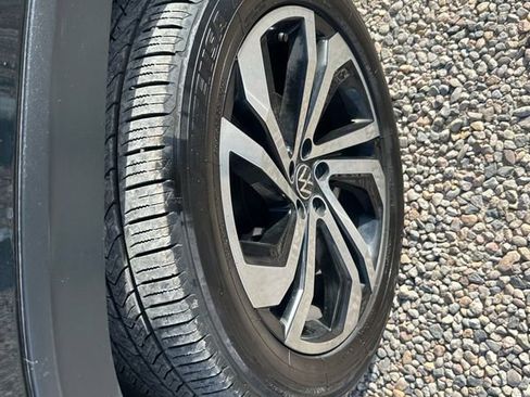 Used 2021 Volkswagen Atlas SEL Premium image 43