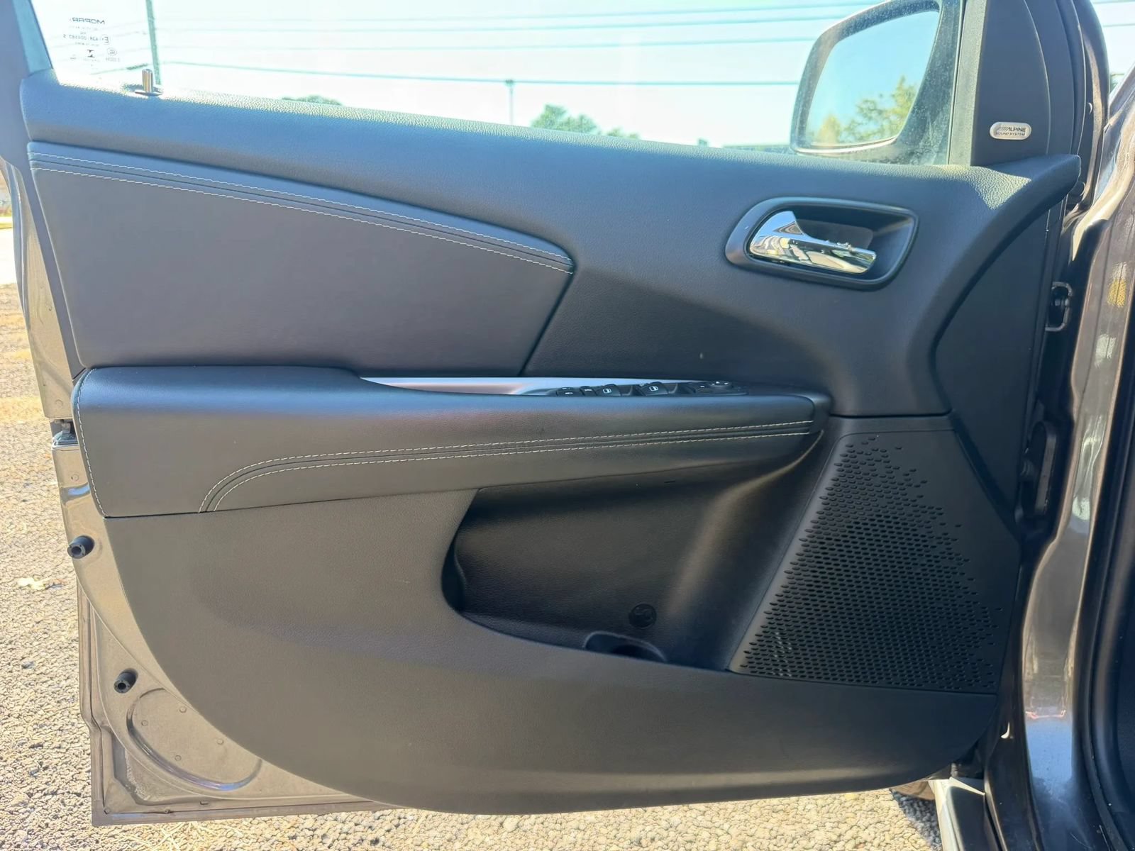 Used 2017 Dodge Journey Crossroad w/ Popular Equipment Group FWD image 19