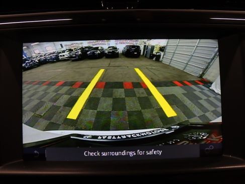 Used 2018 Jaguar F-PACE Premium image 24