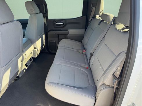 Used 2020 Chevrolet Silverado 1500 LT image 11