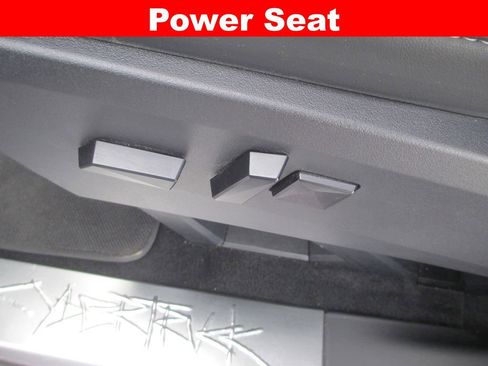 Used 2025 Tesla Cybertruck AWD Crew Cab image 24