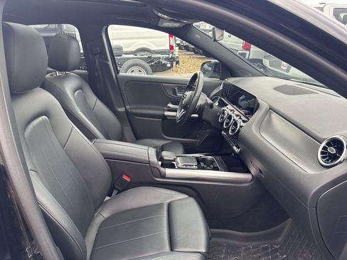 Used 2021 Mercedes-Benz GLA 250 4MATIC image 33