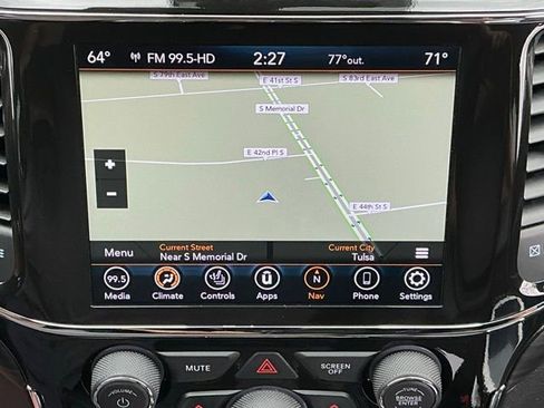 Used 2021 Jeep Grand Cherokee Laredo X AWD/4WD image 27