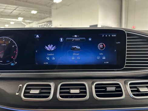 Used 2024 Mercedes-Benz GLE 450 4MATIC image 29