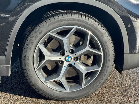 Used 2018 BMW X1 xDrive28i image 16
