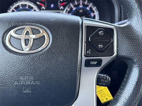 Used 2018 Toyota 4Runner SR5 image 15