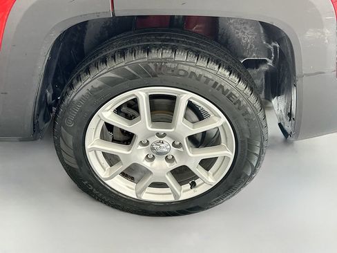 Used 2019 Jeep Renegade Latitude image 28