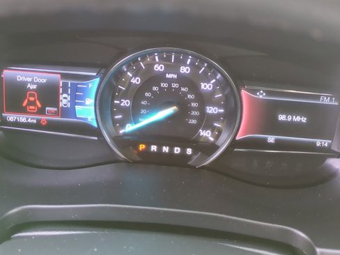 Used 2018 Ford Explorer XLT w/ Equipment Group 202A image 20