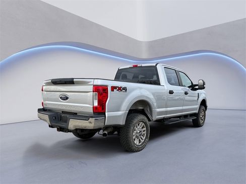 Used 2019 Ford F250 XL w/ STX Appearance Package image 4