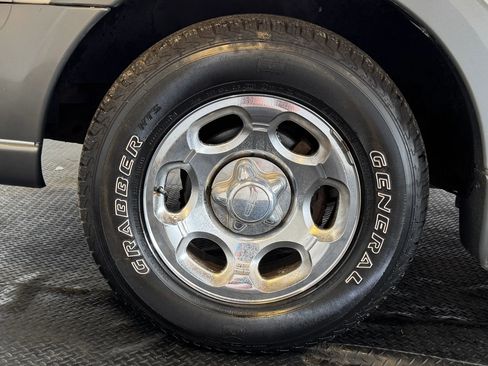 Used 2000 Lincoln Navigator 2WD image 9