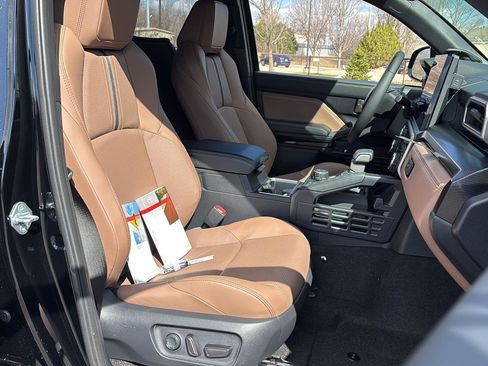 New 2026 Toyota 4Runner Limited image 18