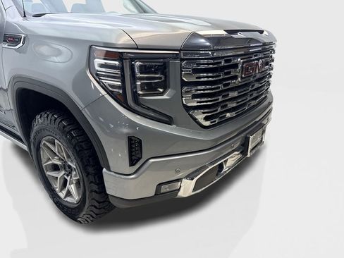 Used 2023 GMC Sierra 1500 Denali w/ Denali Reserve Package AWD/4WD image 17