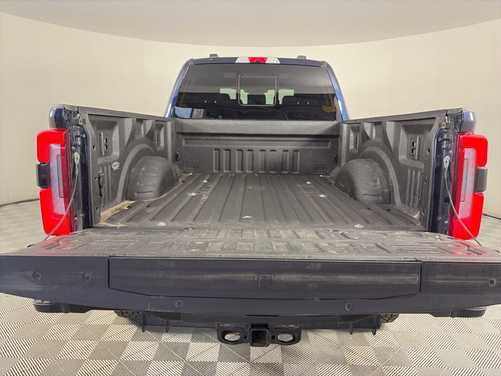 Used 2024 Ford F350 Platinum w/ Tremor Off-Road Package AWD/4WD image 28