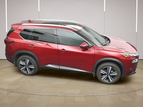 Certified 2023 Nissan Rogue SL w/ SL Premium Package FWD image 35