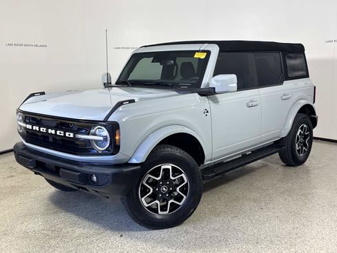 Used 2024 Ford Bronco Outer Banks AWD/4WD image 1