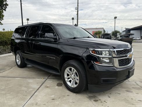 Used 2020 Chevrolet Suburban LT RWD image 7