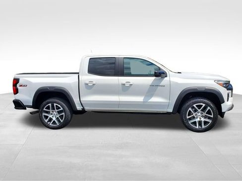Certified 2023 Chevrolet Colorado Z71 w/ Z71 Convenience Package 2 AWD/4WD image 6