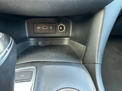Used 2019 Chevrolet Equinox LT AWD/4WD image 48