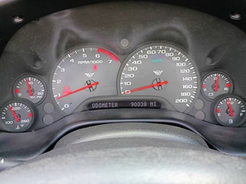 Used 2002 Chevrolet Corvette Convertible w/ Preferred Equipment Group2 RWD image 40