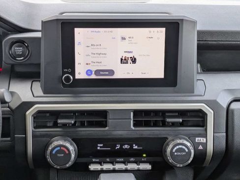 Used 2025 Toyota Tacoma SR AWD/4WD image 18