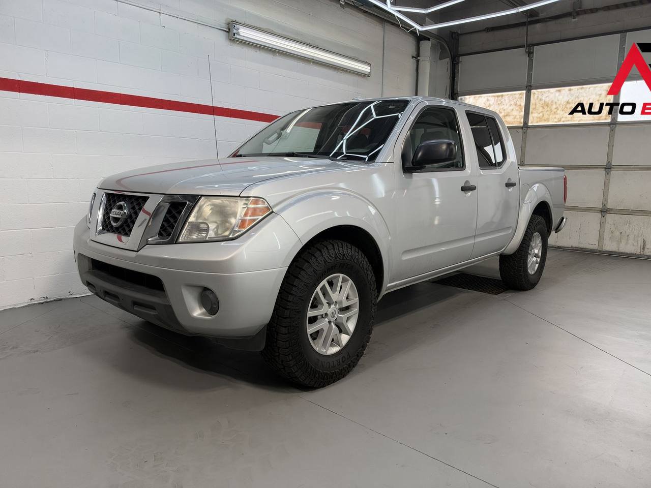 Used 2017 Nissan Frontier SV AWD/4WD image 1