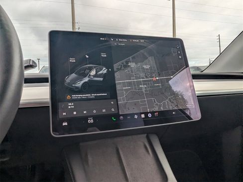 Used 2022 Tesla Model Y Performance image 26