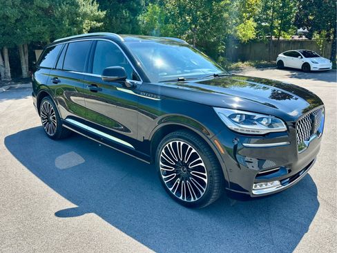 Used 2023 Lincoln Aviator Black Label w/ Dynamic Handling Package AWD/4WD image 3