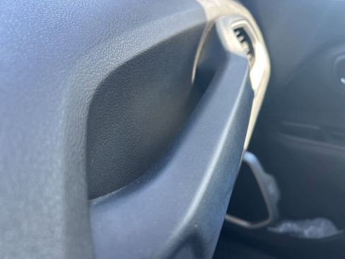 Used 2018 Jeep Renegade Latitude image 33