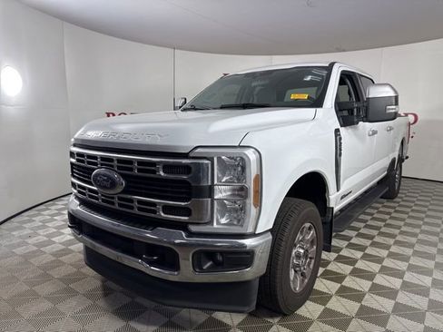Used 2024 Ford F250 XLT image 4