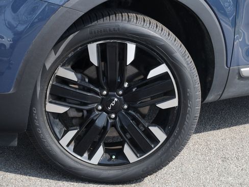 Used 2024 Kia Telluride SX image 18