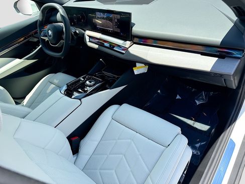 New 2027 BMW 530i w/ Premium Package RWD image 14