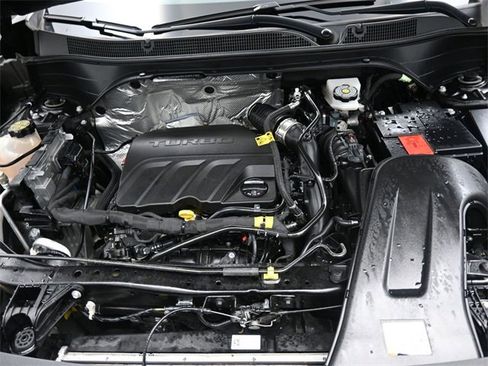 Used 2024 Chevrolet Trax LS w/ LS Convenience Package image 30