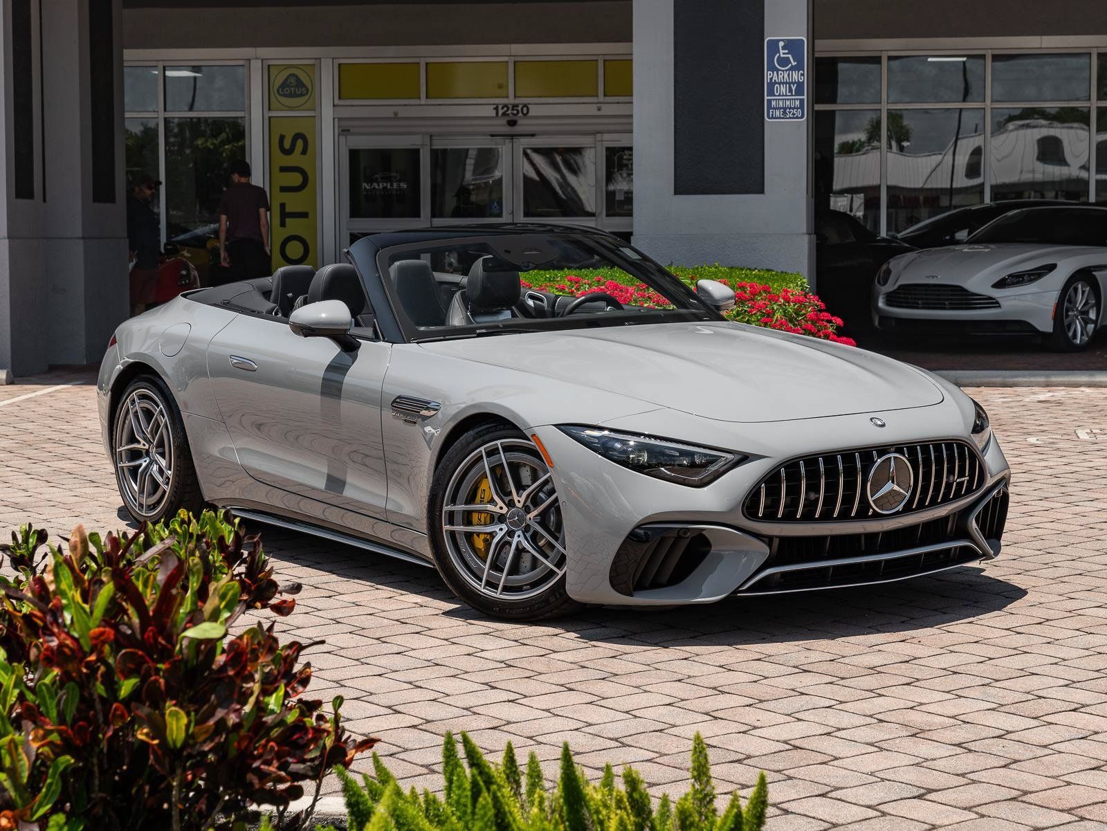 Used 2024 Mercedes-Benz SL 55 AMG 4MATIC image 7