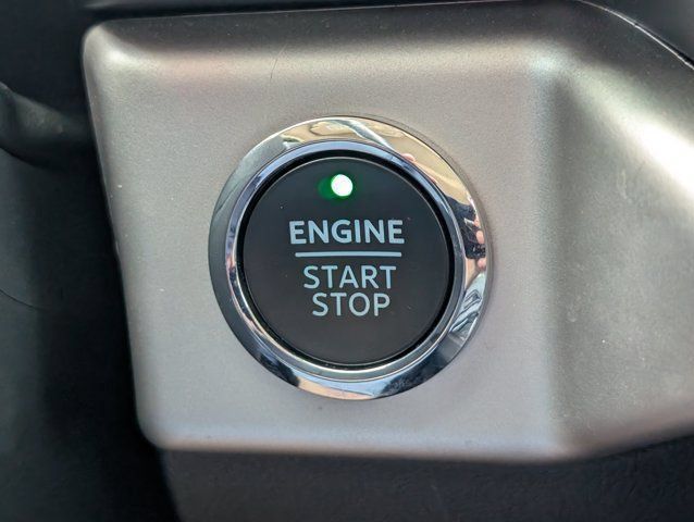Used 2024 Ford Expedition XLT RWD image 29