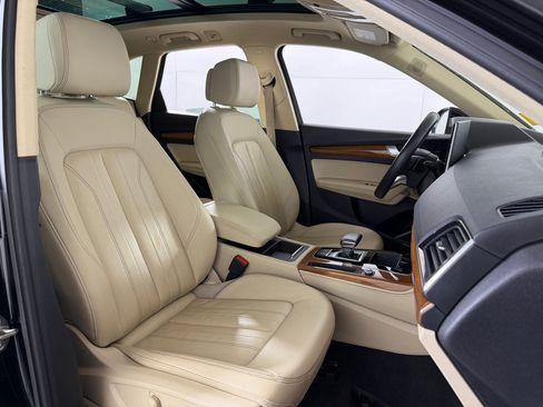 Used 2022 Audi Q5 Premium Plus w/ Premium Plus Package image 25