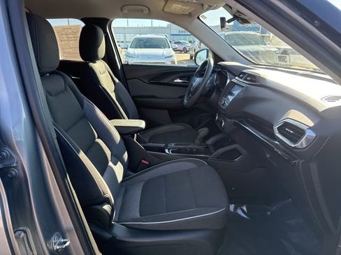 Used 2023 Chevrolet TrailBlazer LT image 46