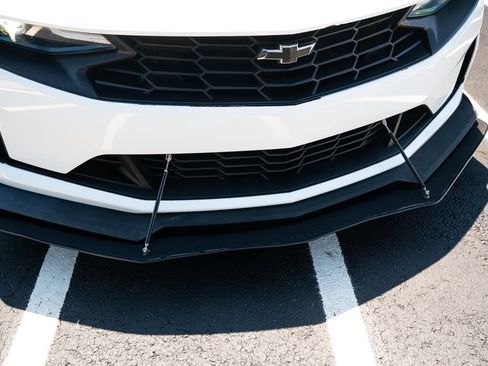 Used 2022 Chevrolet Camaro LS RWD image 7