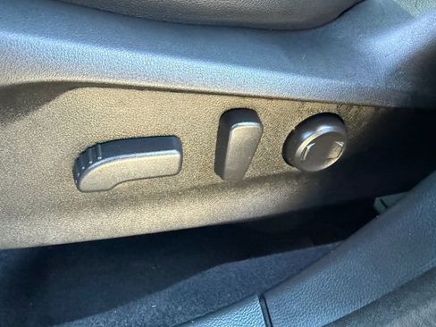 Used 2023 Subaru Forester Limited image 20