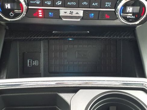 Used 2022 Ford F250 Platinum image 36